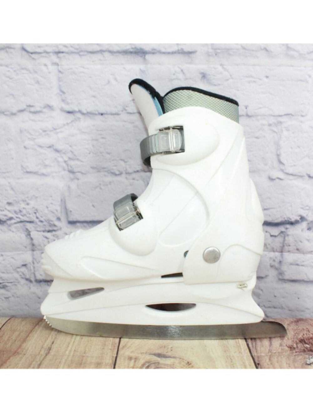 Lake Placid Glider 500 Ice Skates Hard Plastic Shell Kid Adjustable White 12-1 R